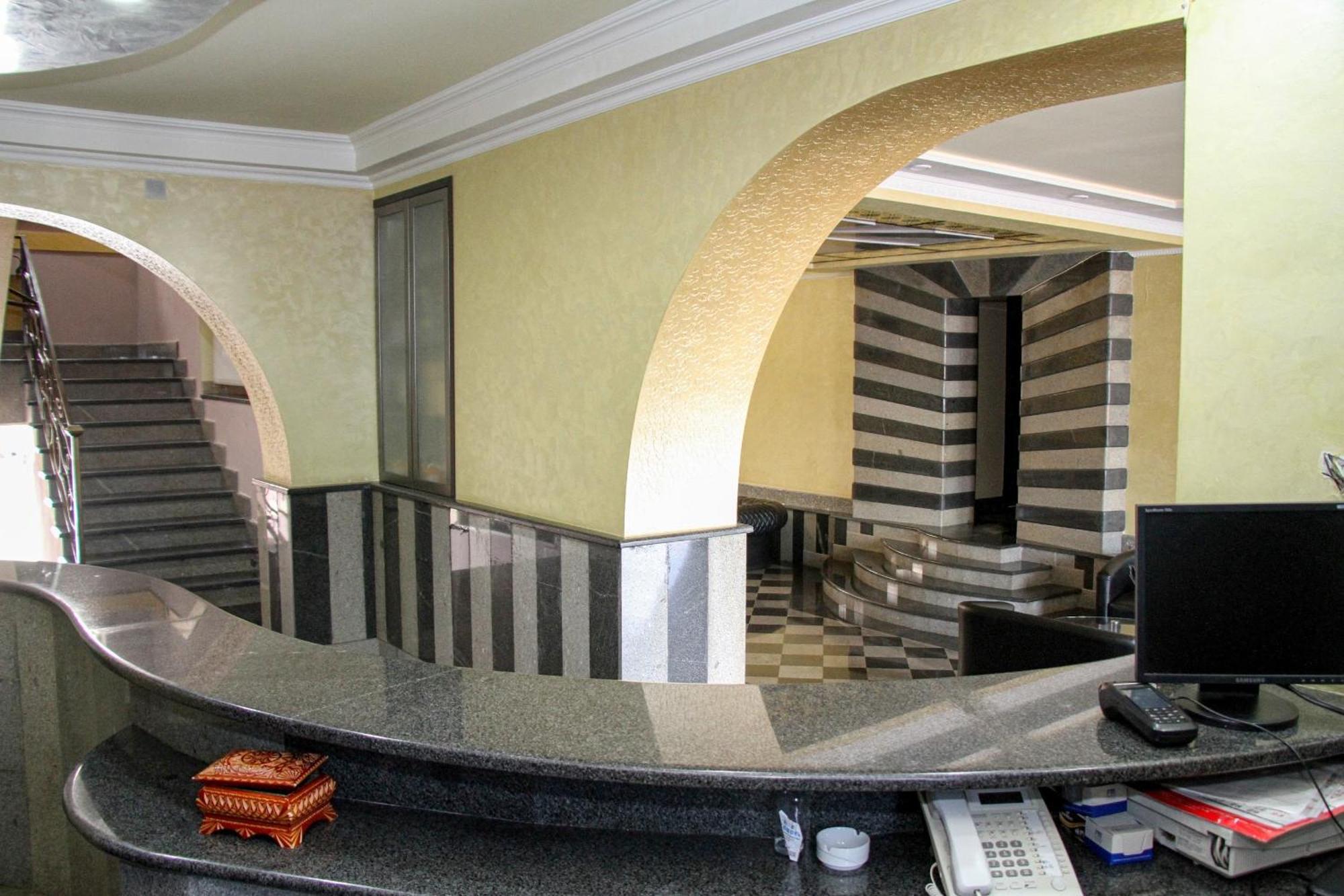Grand Hotel Kapan, Armenia Kültér fotó