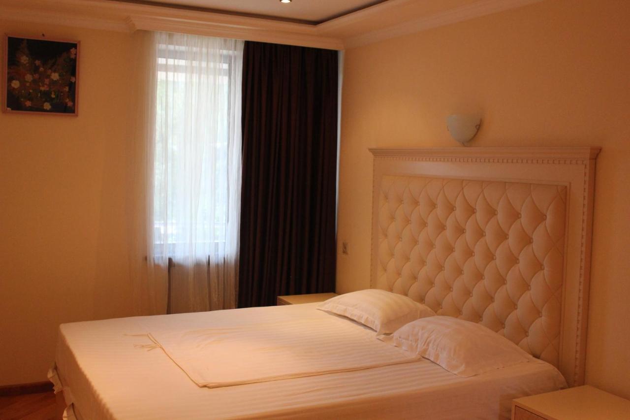 Grand Hotel Kapan, Armenia Kültér fotó
