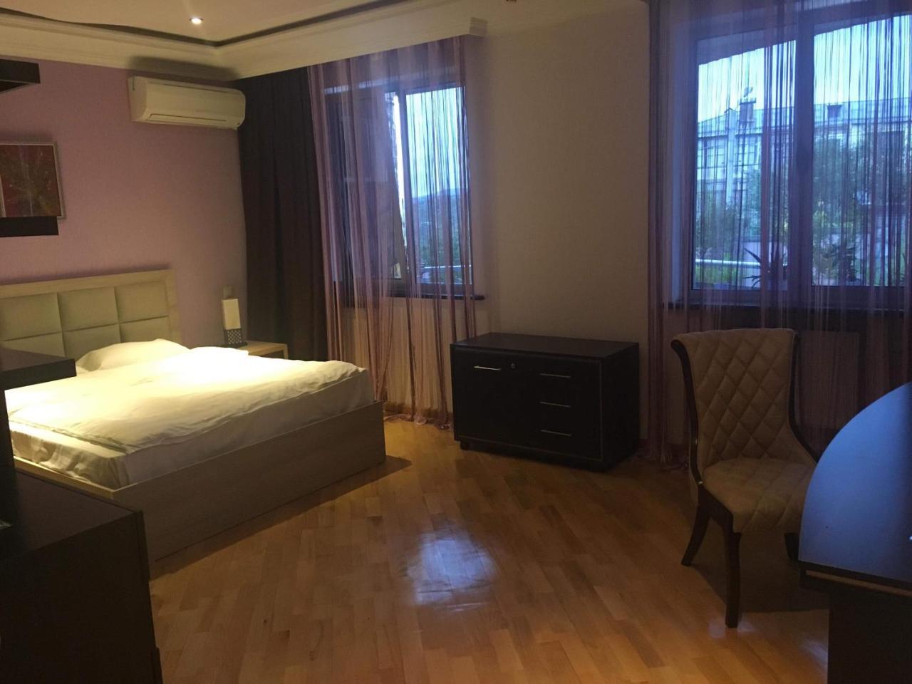 Grand Hotel Kapan, Armenia Kültér fotó